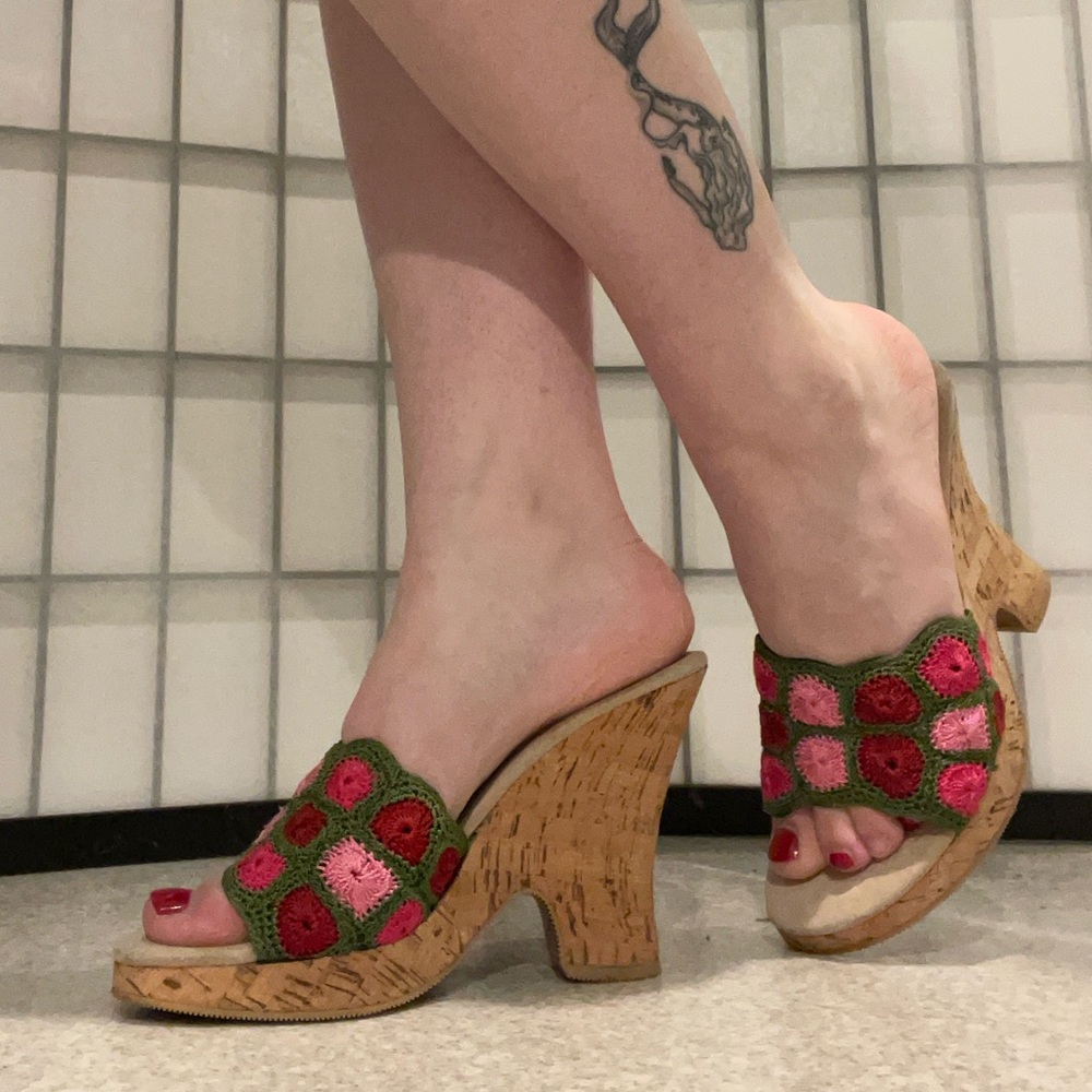 Two Lips Floral Crochet Platform Sandals Boho Wedge Size 9